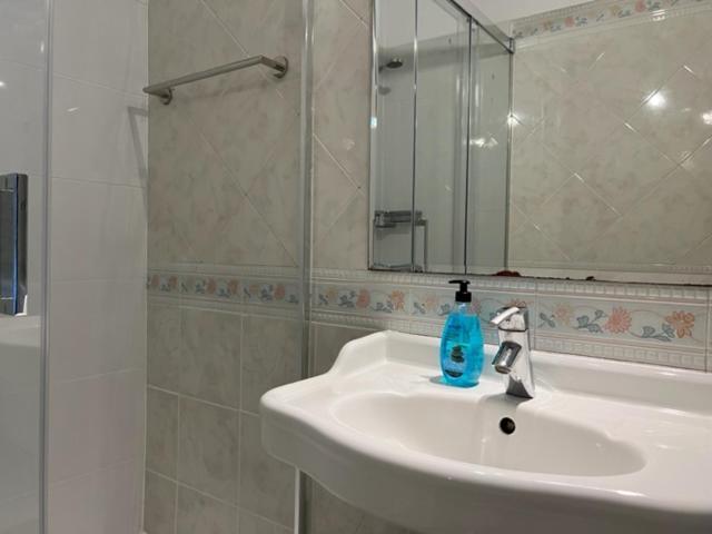 New Aqueduct View Romantic Apartment In Campolide - 2B Лиссабон Экстерьер фото